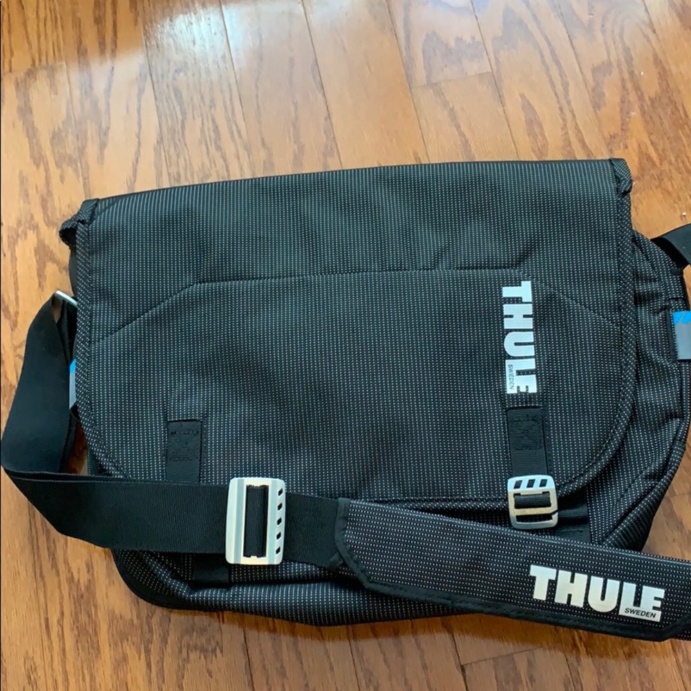 Thule Crossover Messenger Bag
